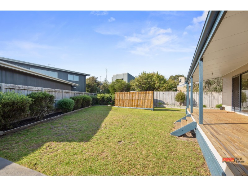 18 PINNACLE CLOSE, Cape Paterson VIC 3995