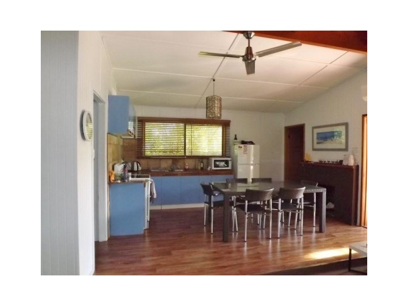 18 SURFBEACH RD, Cape Paterson VIC 3995