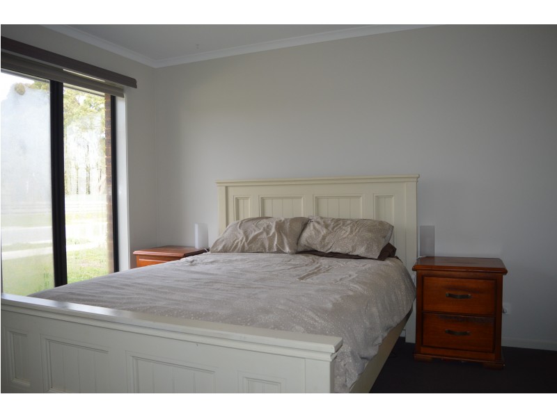 27 Vicars Avenue, Wonthaggi VIC 3995