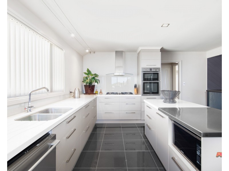 96 SURF BEACH ROAD, Cape Paterson VIC 3995