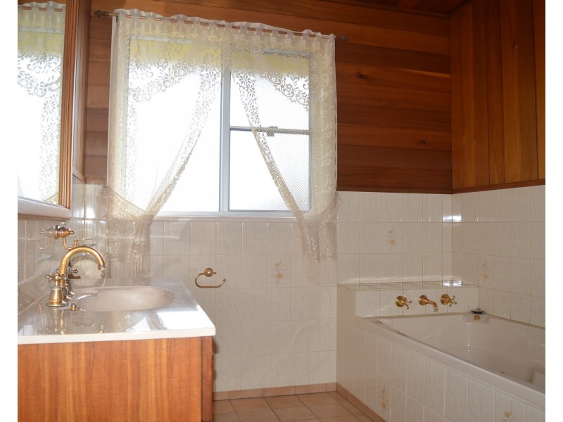 202 White Rd, Wonthaggi VIC 3995