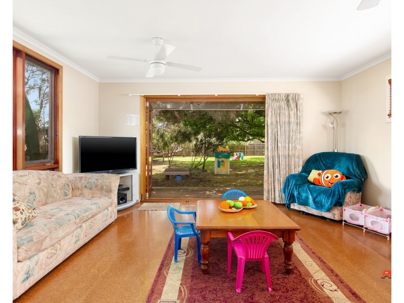 10 powlett St, Dalyston VIC 3992