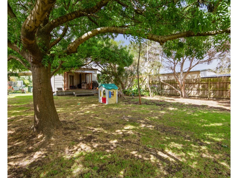 10 powlett St, Dalyston VIC 3992