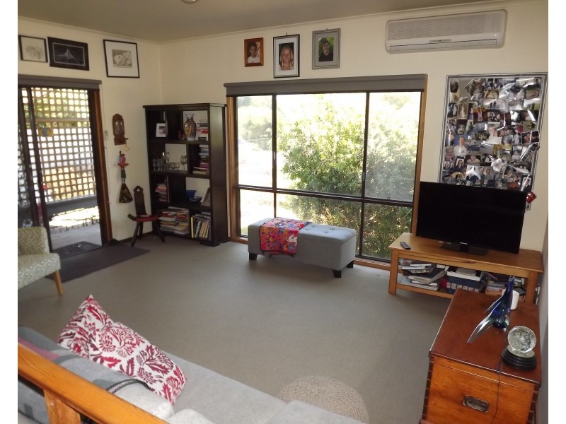 16 FOAM STREET, Cape Paterson VIC 3995