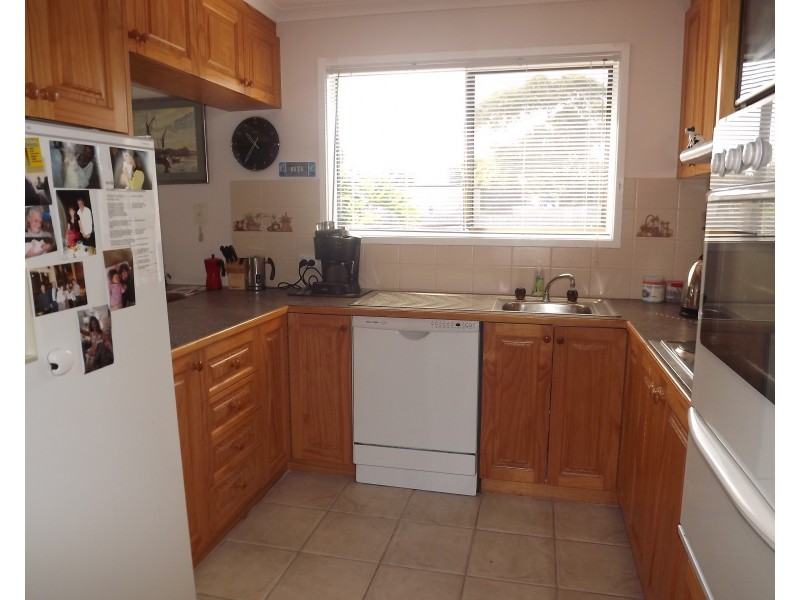7 NEPTUNE STREET, Cape Paterson VIC 3995