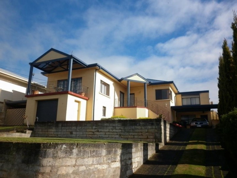 7 Monash Cresent, Mount Gambier SA 5290