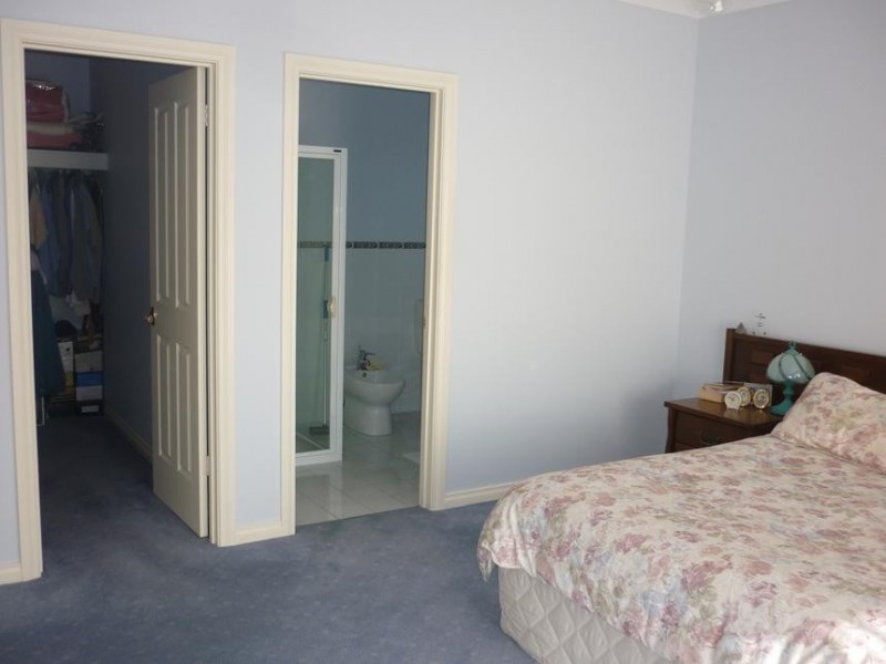 17 Auvale Cresent, Mount Gambier SA 5290