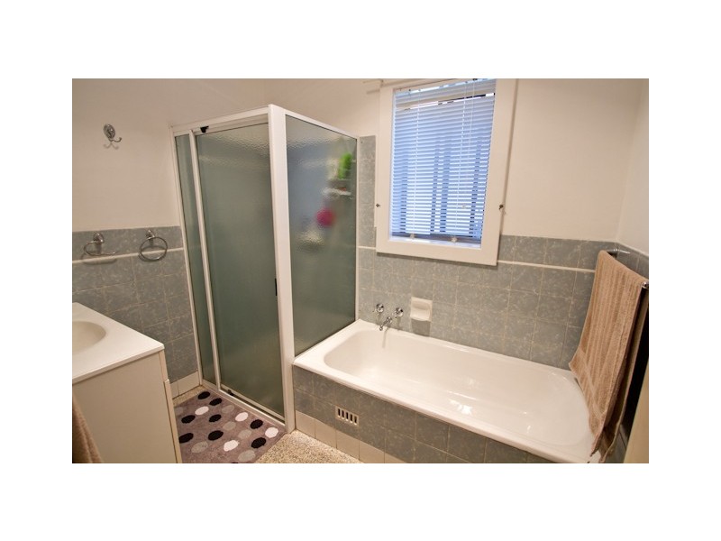 21 Montgomery Avenue, Mount Gambier SA 5290