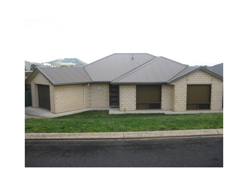 5 Rosemary Avenue, Mount Gambier SA 5290