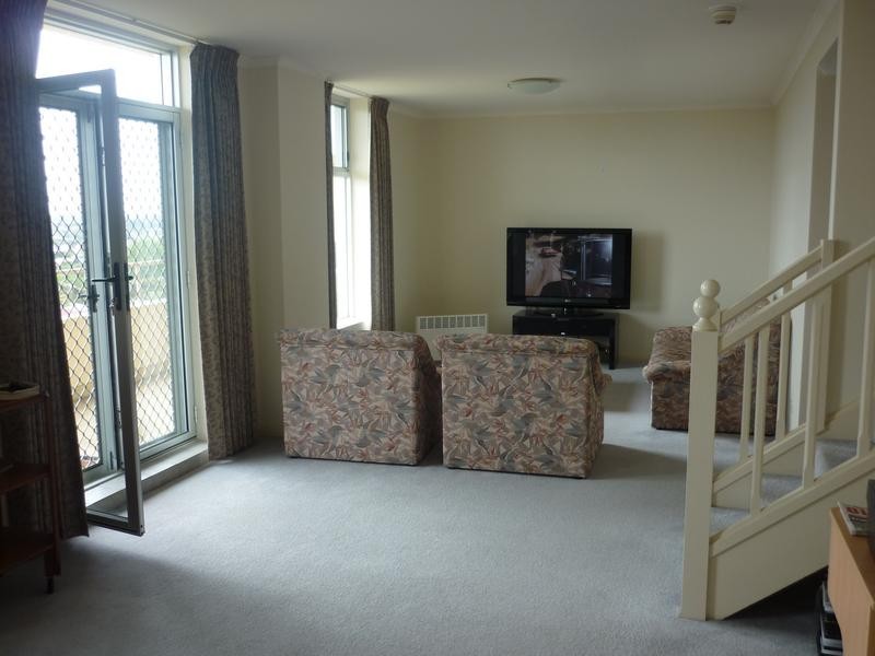 3003/7 Lakes Terrace West, Mount Gambier SA 5290