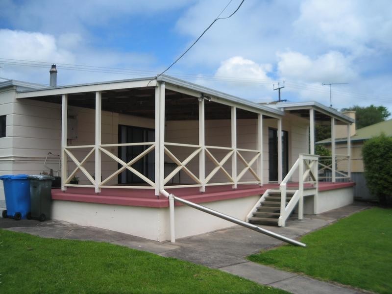 41 Lake Terrace East, Mount Gambier SA 5290