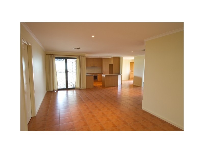 32 Dalkeith Drive, Mount Gambier SA 5290