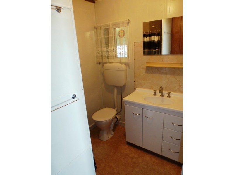 Site 8 Pines Caravan Park, Mount Gambier SA 5290