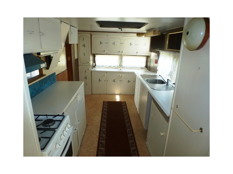 Site 8 Pines Caravan Park, Mount Gambier SA 5290