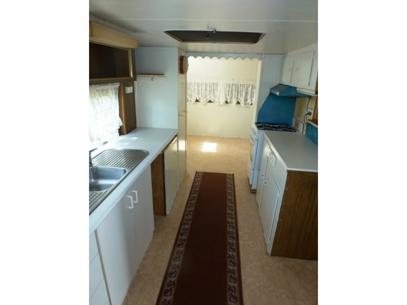 Site 8 Pines Caravan Park, Mount Gambier SA 5290
