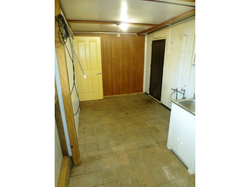 Site 8 Pines Caravan Park, Mount Gambier SA 5290