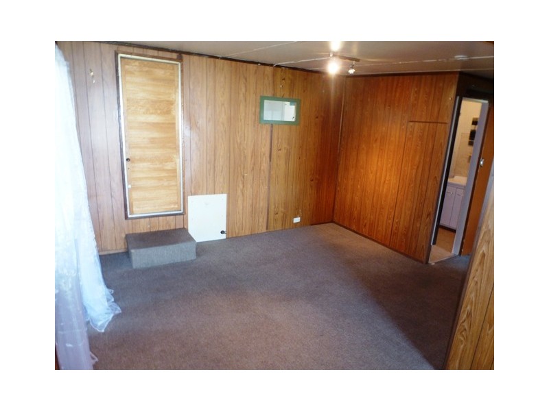 Site 8 Pines Caravan Park, Mount Gambier SA 5290