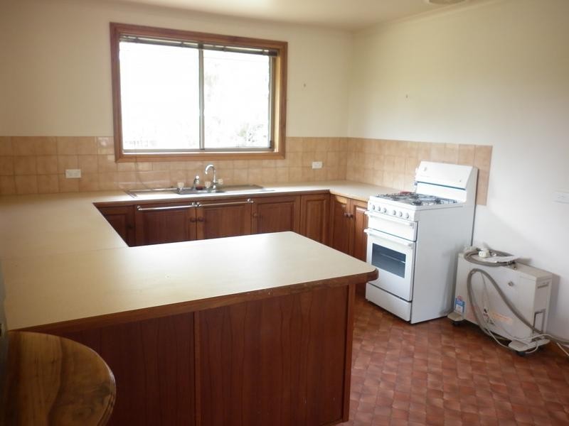 12 Bay Road, Allendale East SA 5291