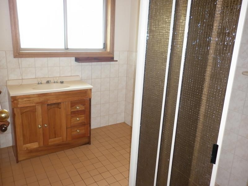 12 Bay Road, Allendale East SA 5291