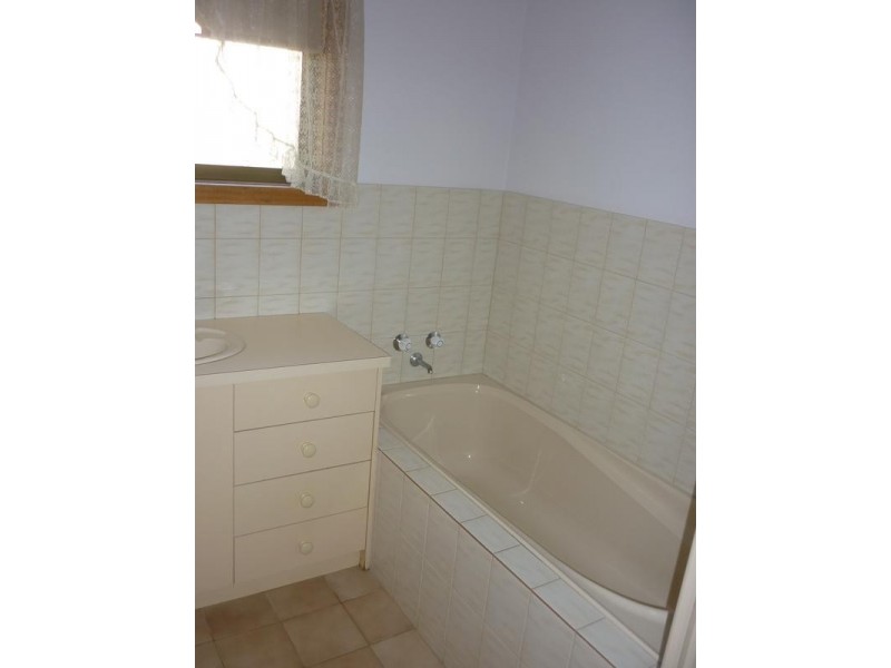 16 Olinda Court, Mount Gambier SA 5290