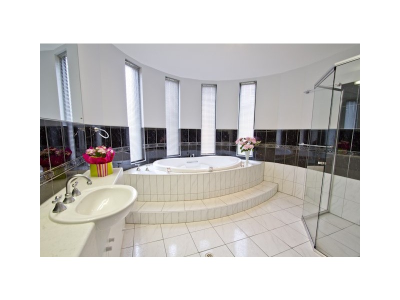 4 Red Oak Place, Mount Gambier SA 5290