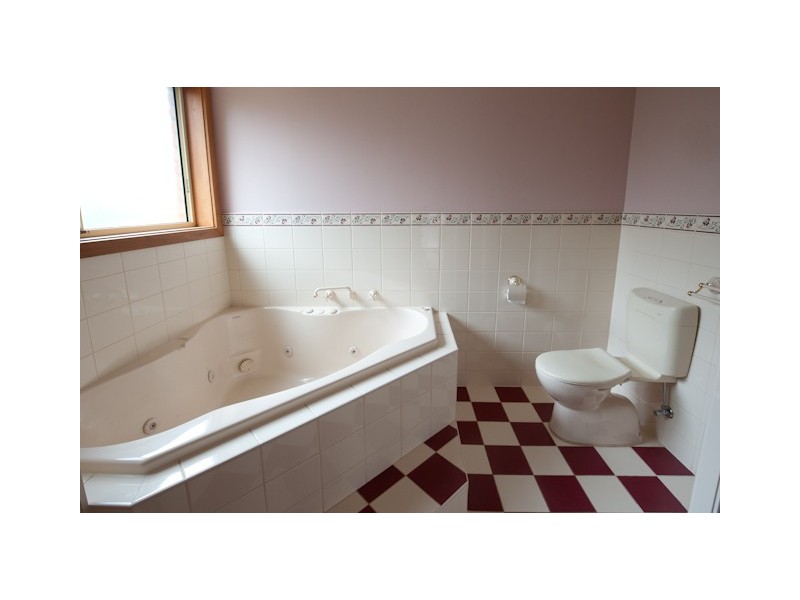 9 Braxton Close, Mount Gambier SA 5290