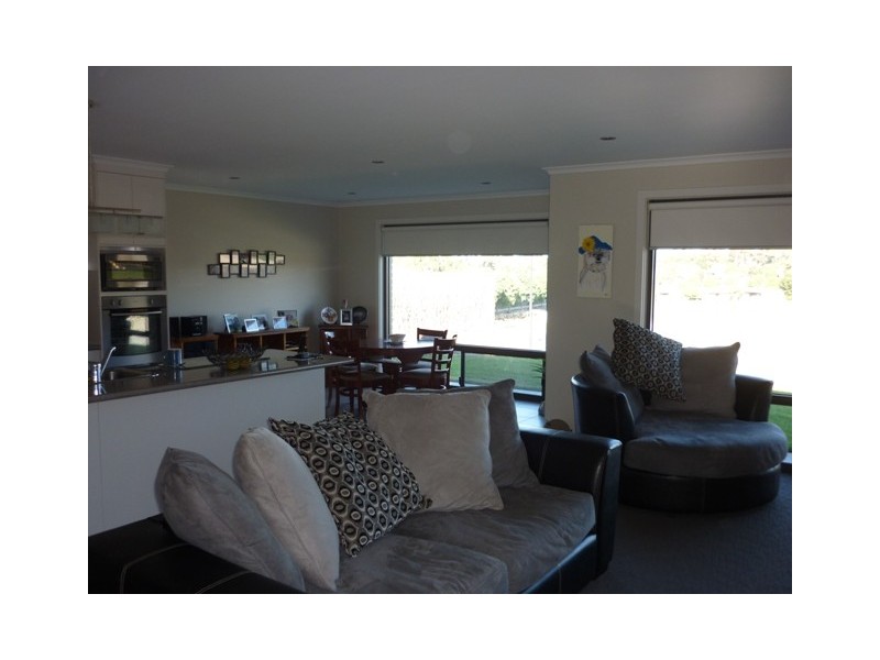 2 Emerald Drive, Mount Gambier SA 5290