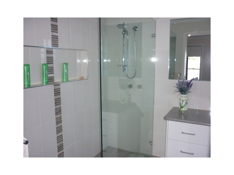 2 Emerald Drive, Mount Gambier SA 5290