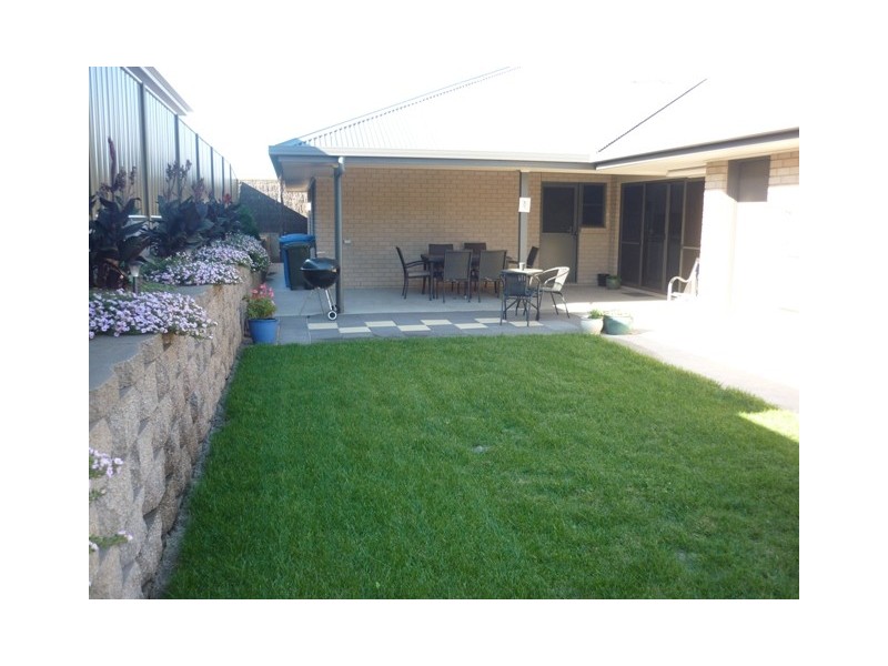 2 Emerald Drive, Mount Gambier SA 5290