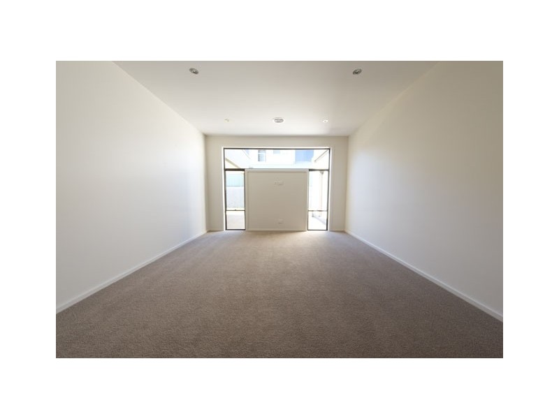3 Colonel Light Place, Mount Gambier SA 5290