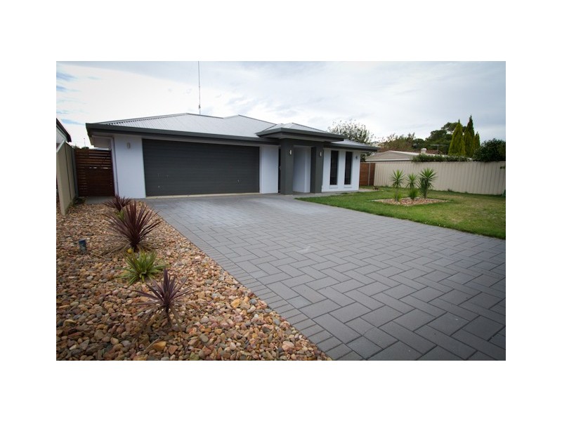 18 Gilmore Close, Mount Gambier SA 5290