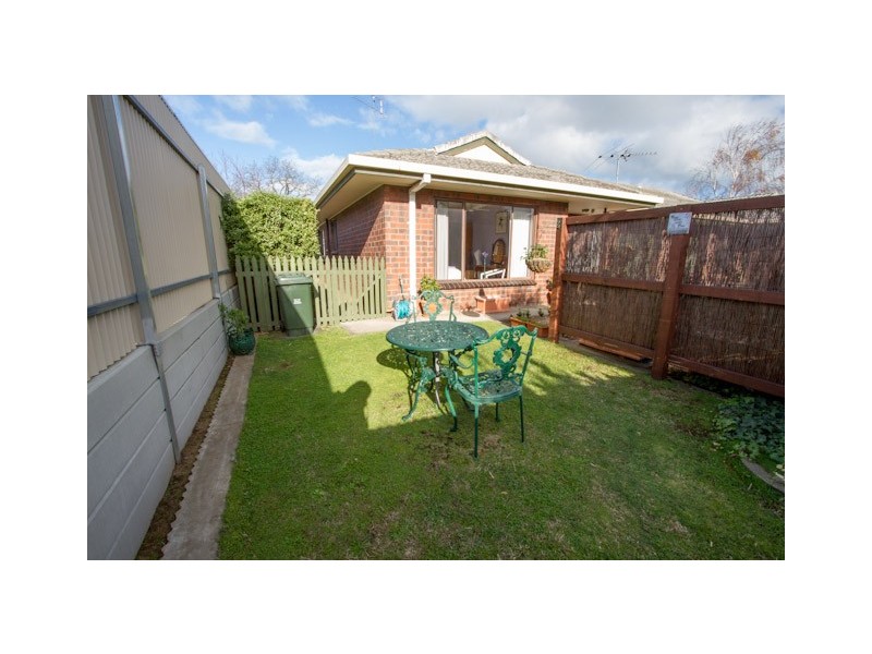 2/8 Charles Street, Mount Gambier SA 5290