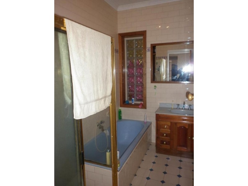 13 Robinson Street, Mount Gambier SA 5290