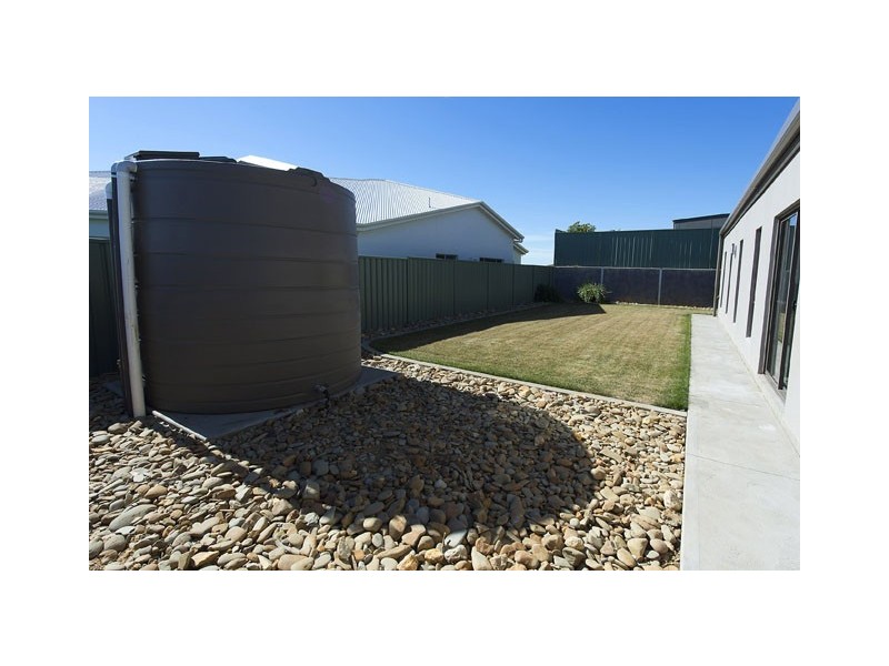 3 Colonel Light Place, Mount Gambier SA 5290