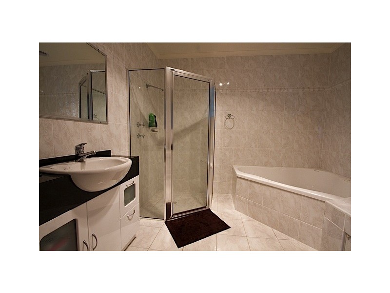 4001/3 Lake Terraace West, Mount Gambier SA 5290