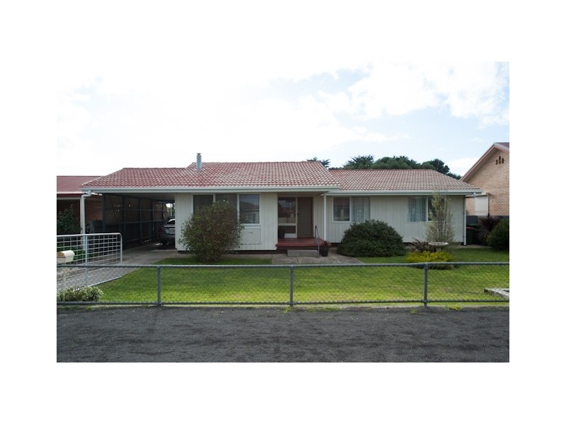27 Playford Street, Millicent SA 5280