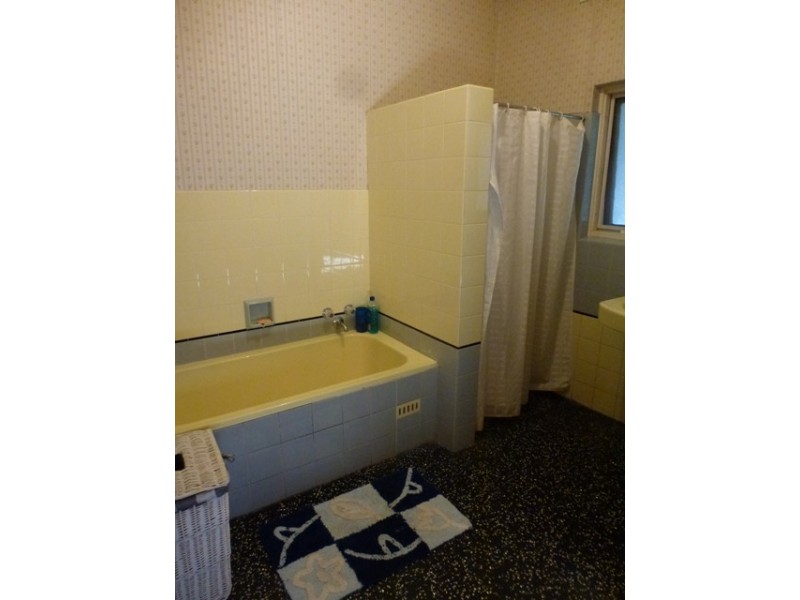 11 Chute Street, Mount Gambier SA 5290