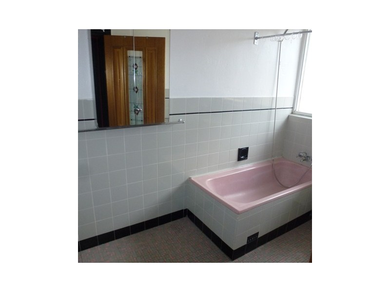 4 Locke Street, Mount Gambier SA 5290