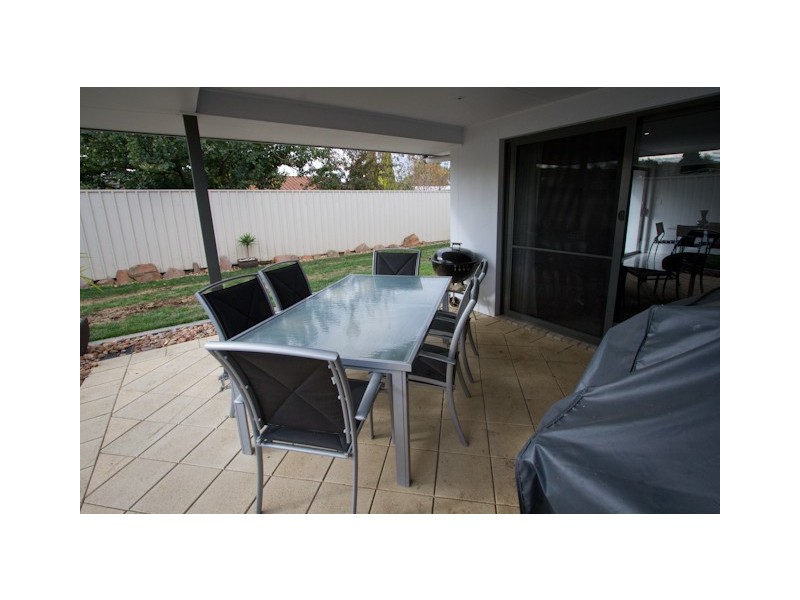 18 Gilmore Close, Mount Gambier SA 5290