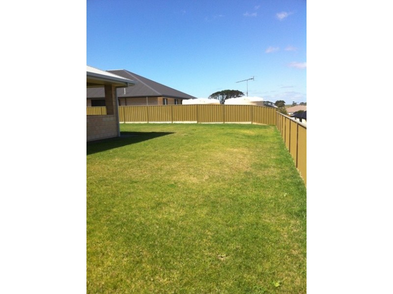 25 Hilltop Avenue, Mount Gambier SA 5290
