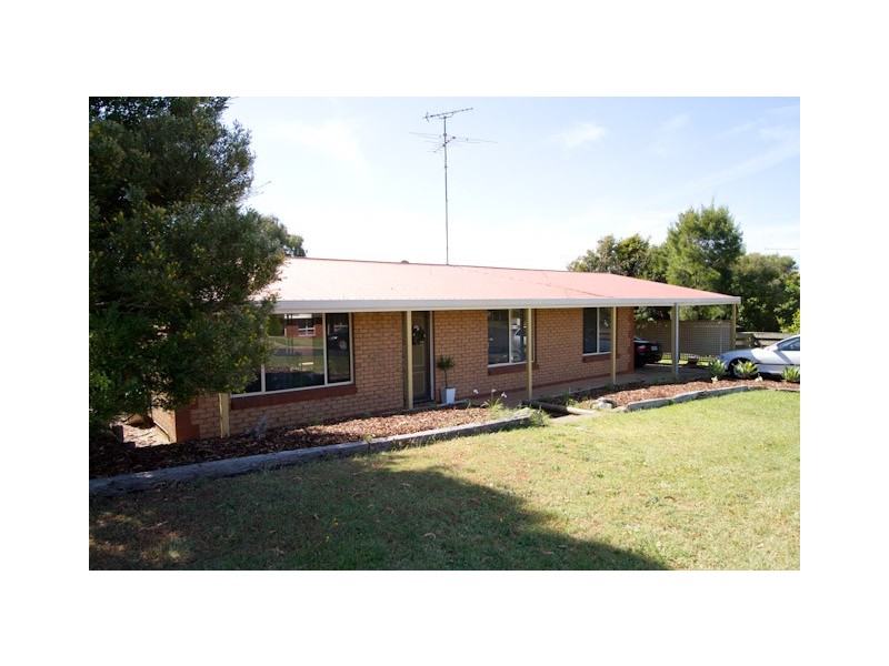 1 Balambool Avenue, Mount Gambier SA 5290