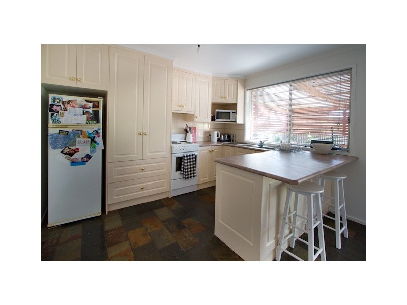 1 Balambool Avenue, Mount Gambier SA 5290