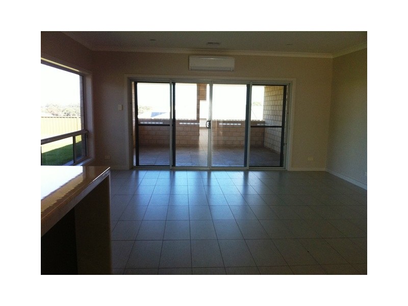 25 Hilltop Avenue, Mount Gambier SA 5290