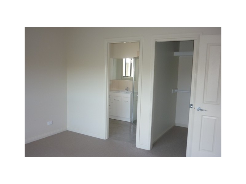 5 Silverbrook Avenue, Mount Gambier SA 5290