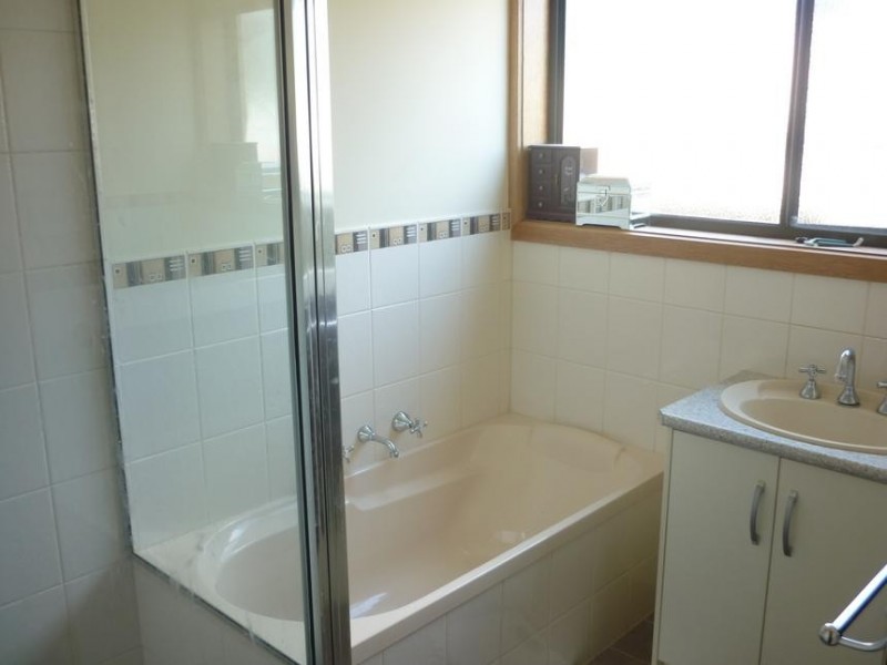 2/24 Fartch Street, Mount Gambier SA 5290