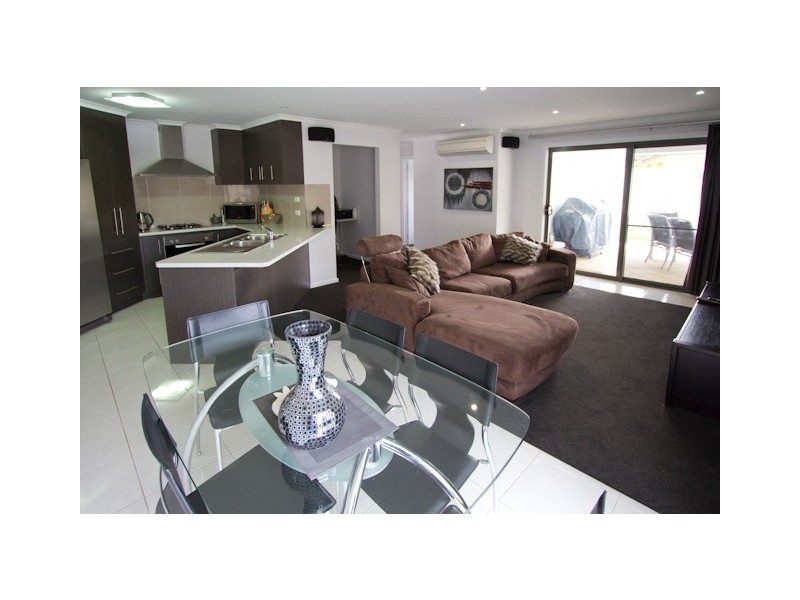 18 Gilmore Close, Mount Gambier SA 5290