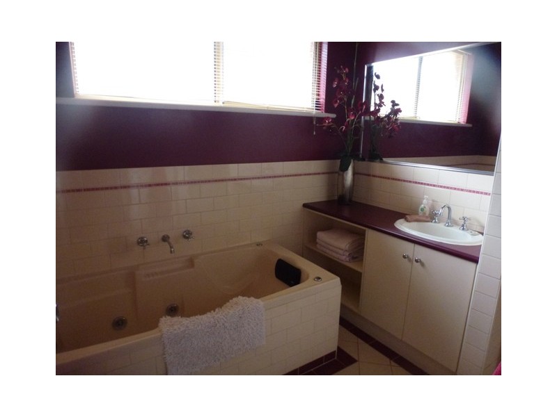 2/3 Hentey Street, Mount Gambier SA 5290