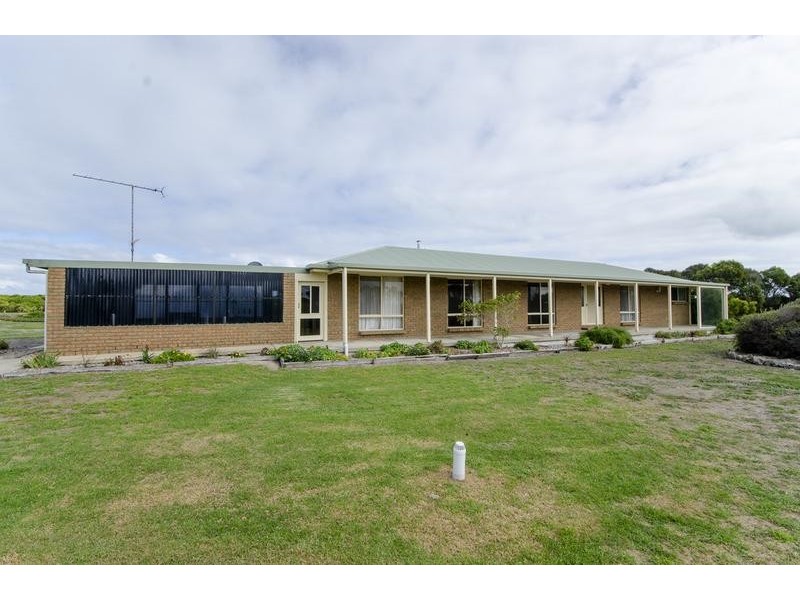 21 Eight Mile Creek Road, Eight Mile Creek SA 5291