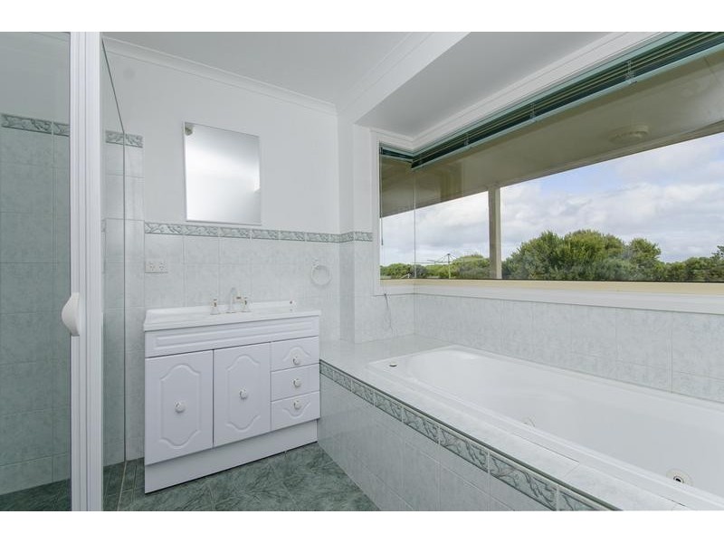 21 Eight Mile Creek Road, Eight Mile Creek SA 5291