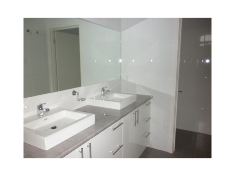 3 Colonel Light Place, Mount Gambier SA 5290